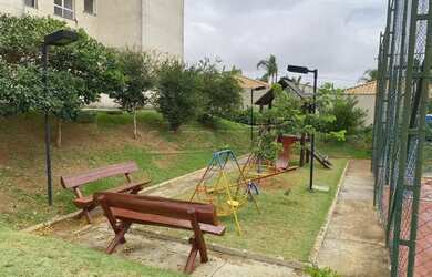 Imagem: O apartamento possui 2 Dormitórios, 1 Banheiro, 2 Vagas na