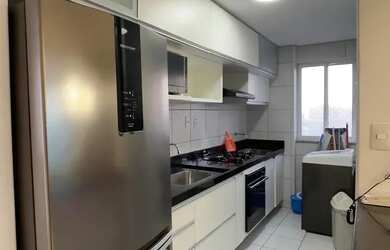 Imagem: O apartamento possui 1 Dormitório, 1 Banheiro, 1 Vaga na garagem