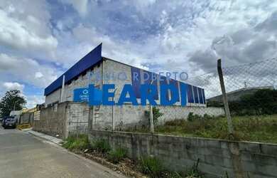 Imagem: O depósito possui 1.800m² de Área e está localizado em