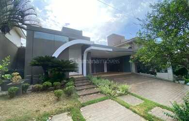 Imagem: A casa em condomínio possui 3 Dormitórios, 5 Banheiros, 4