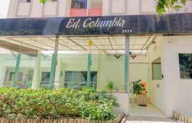 Imagem: O apartamento possui 2 Dormitórios, 2 Banheiros, 1 Vaga na