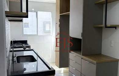 Imagem: O apartamento possui 2 Dormitórios, 1 Banheiro, 1 Vaga na garagem