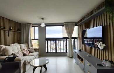 Imagem: O apartamento possui 2 Dormitórios, 2 Banheiros, 2 Vagas na