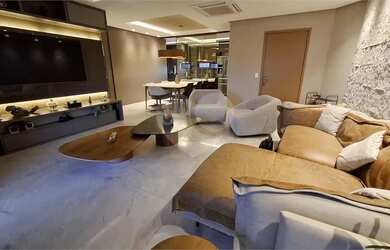 Imagem: O apartamento possui 4 Dormitórios, 5 Banheiros, 3 Vagas na