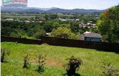 Imagem: O terreno possui 1600m² de Área e está localizado em Ratones