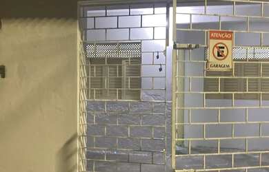 Imagem: A casa possui 2 Dormitórios, 1 Banheiro, 1 Vaga na garagem