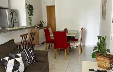 Imagem: O apartamento possui 3 Dormitórios, 2 Banheiros, 2 Vagas na