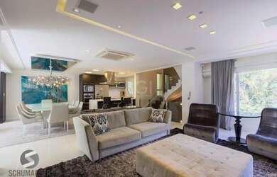 Imagem: A casa em condomínio possui 3 Dormitórios, 5 Banheiros, 4