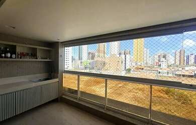 Imagem: O apartamento possui 3 Dormitórios, 4 Banheiros, 2 Vagas na