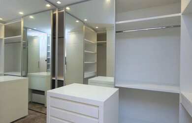 Imagem: O apartamento possui 4 Dormitórios, 5 Banheiros, 4 Vagas na