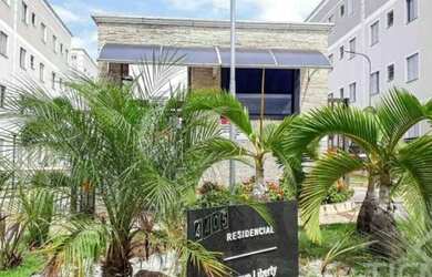 Imagem: O apartamento possui 2 Dormitórios, 1 Banheiro, 1 Vaga na garagem