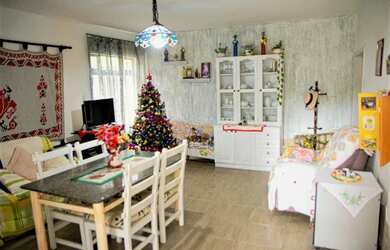 Imagem: A casa possui 1 Dormitório, 5 Banheiros, 4 Vagas na garagem