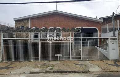 Imagem: A casa à venda possui 4 Dormitórios, 5 Banheiros, 2 Vagas