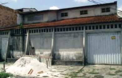 Imagem 1: Vendo Casa. Varanda, 3 Vagas na garageme4 Dormitórios