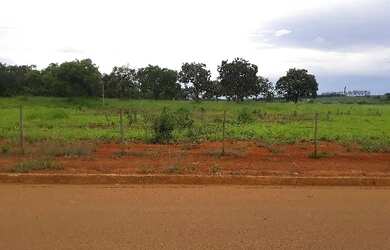 Imagem: O terreno e está localizado em Luz, MG à venda por R$1.157.492