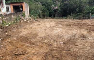 Imagem 7: Terreno limpo sem arvore com 2350 em Agronomia , 30 metros de frente por...