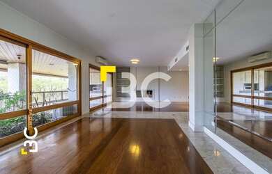 Imagem 15: BC Imóveis vende luxuoso apartamento 1 por andar alto padrão, com 4...