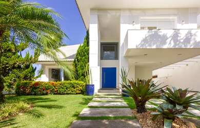 Imagem: A casa em condomínio possui 5 Dormitórios, 5 Banheiros, 4