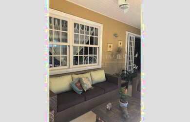 Imagem: A casa em condomínio possui 5 Dormitórios, 5 Banheiros, 5