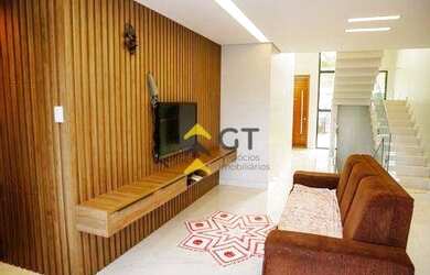 Imagem: A casa possui 5 Dormitórios, 5 Banheiros, 5 Vagas na garagem