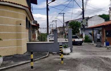 Imagem: A casa em condomínio possui 3 Dormitórios, 3 Banheiros, 1