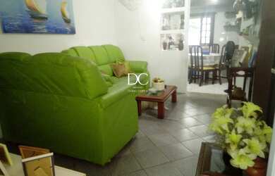 Imagem: A casa em condomínio possui 3 Dormitórios, 2 Banheiros, 1