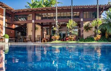 Imagem: A casa em condomínio possui 4 Dormitórios, 5 Banheiros, 5