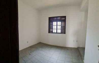 Imagem 3: Casa 2/4 Barbalho. 80m² de Área, 2 Banheirose2 Dormitórios