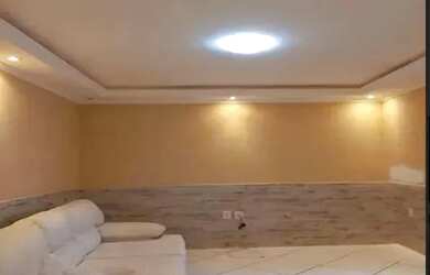 Imagem: A casa em condomínio possui 2 Dormitórios, 3 Banheiros, 4