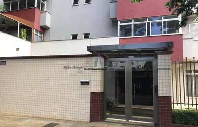 Imagem: O apartamento possui 3 Dormitórios, 1 Banheiro, 1 Vaga na garagem