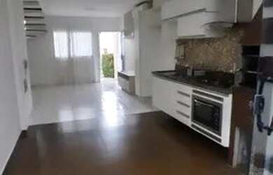 Imagem: A casa em condomínio possui 2 Dormitórios, 2 Banheiros, 2