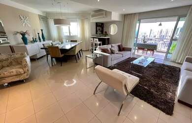 Imagem: O apartamento à venda possui 3 Dormitórios, 5 Banheiros, 3