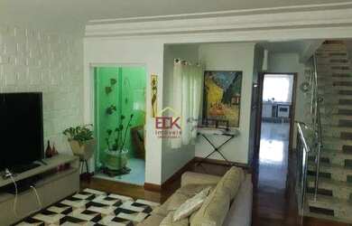 Imagem: A casa possui 4 Dormitórios, 5 Banheiros, 5 Vagas na garagem