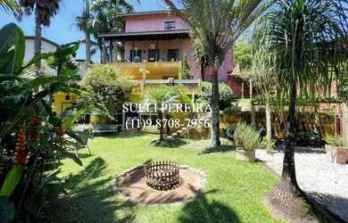 Imagem: A casa em condomínio possui 5 Dormitórios, 5 Banheiros, 5