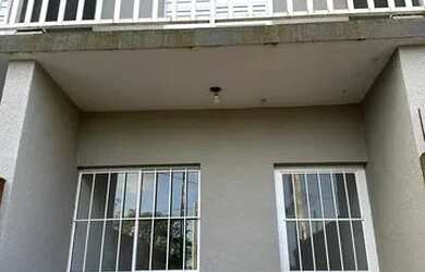 Imagem: A casa possui 2 Dormitórios, 2 Banheiros, 1 Vaga na garagem