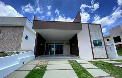 Imagem: A casa em condomínio possui 3 Dormitórios, 4 Banheiros, 4