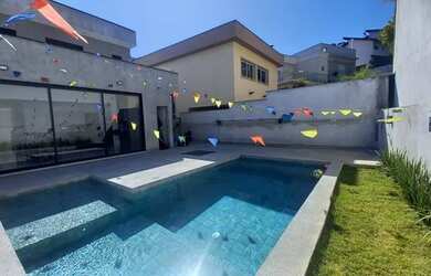 Imagem 2: Casa com 3 suites e 4 vagas no Condominio Valville