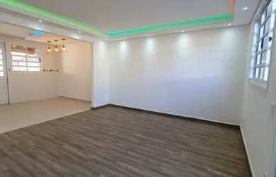 Imagem: A casa em condomínio possui 3 Dormitórios, 3 Banheiros, 4