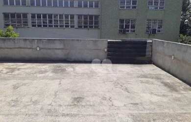 Imagem: A casa possui 5 Dormitórios, 5 Banheiros, 3 Vagas na garagem