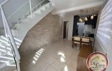 Imagem: A casa em condomínio possui 2 Dormitórios, 2 Banheiros, 2