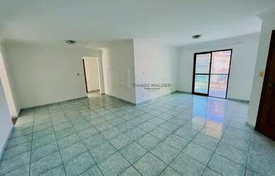 Imagem: O apartamento possui 4 Dormitórios, 3 Banheiros, 2 Vagas na