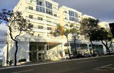 Imagem: O apartamento possui 3 Dormitórios, 1 Banheiro, 138m² de Área