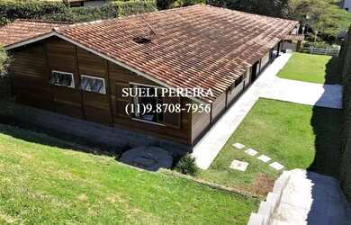 Imagem: A casa em condomínio possui 3 Dormitórios, 5 Banheiros, 4