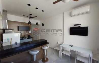 Imagem: O apartamento possui 1 Dormitório, 1 Banheiro, 35m² de Área