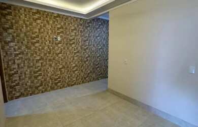 Imagem: A casa possui 3 Dormitórios e 3 Banheiros e está localizado