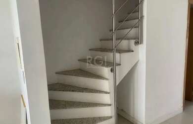 Imagem 6: Casa em Hípica. Churrasqueira, Varanda, 110m² de Áreae2 Vagas na garagem