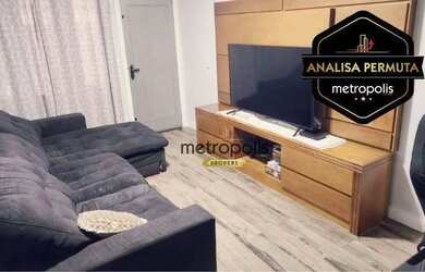 Imagem: A casa possui 3 Dormitórios, 2 Banheiros, 2 Vagas na garagem