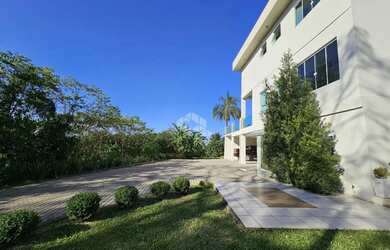 Imagem 3: Casa alto padrão, 5 suítes, 8 banheiros, escritório, 5 garagens, piscina,...