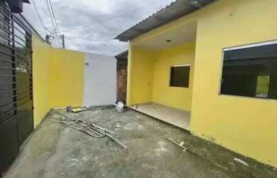 Imagem: A casa possui 2 Dormitórios, 1 Banheiro, 1 Vaga na garagem