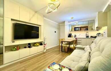 Imagem: O apartamento possui 2 Dormitórios, 1 Banheiro, 1 Vaga na garagem